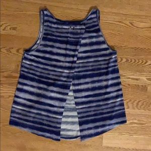 Under Armour Heat Gear flowy tank.  Soft. EUC.